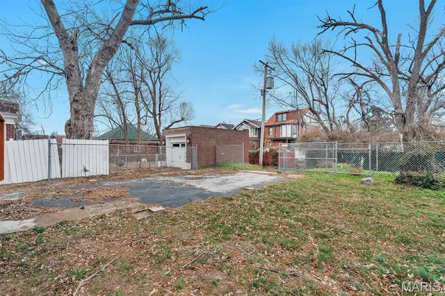 $300,000 | 5854 Waterman Boulevard, St. Louis, MO 63112