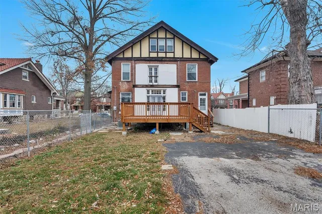 $300,000 | 5854 Waterman Boulevard, St. Louis, MO 63112