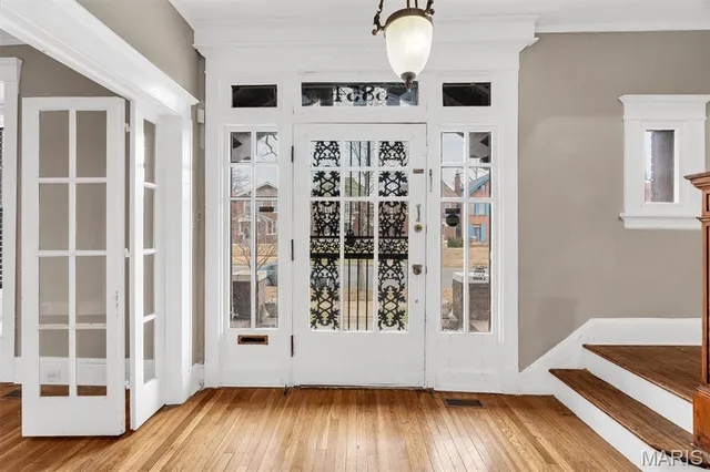 $300,000 | 5854 Waterman Boulevard, St. Louis, MO 63112