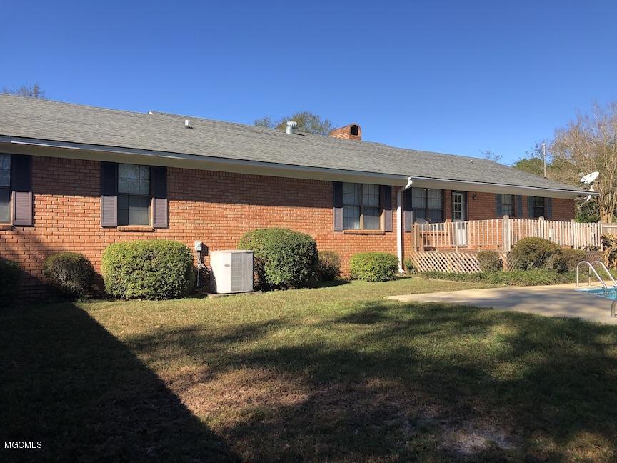 1239 Key Street Wiggins, MS 39577 - Photo 3 of 26 IMG_0171