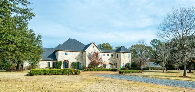 $1,650,000 | 1900 Williams Avenue, Natchitoches, LA 71457