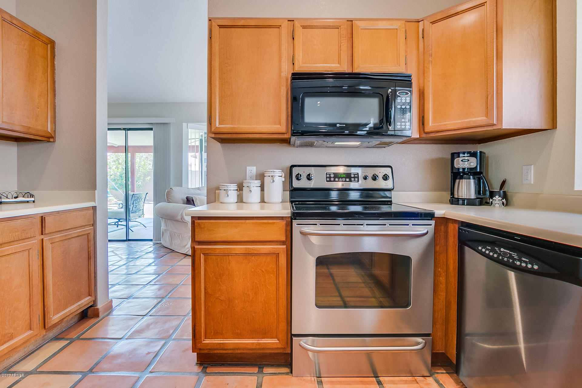 3623 East Agave Road Phoenix, AZ 85044 - Photo 11 of 41 East-044