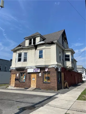 $175,000 | 121 Pond Street, Syracuse, NY 13208