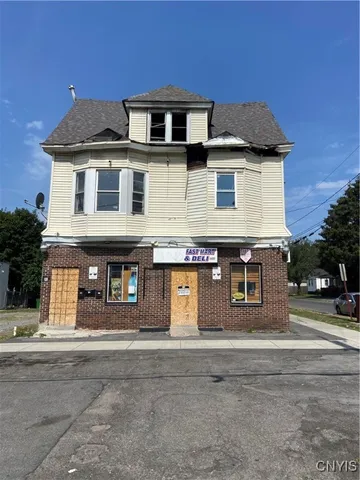 $175,000 | 121 Pond Street, Syracuse, NY 13208