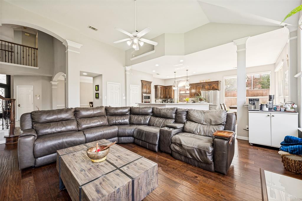 1700 Coyote Ridge Carrollton, TX 75010 - Photo 10 of 35