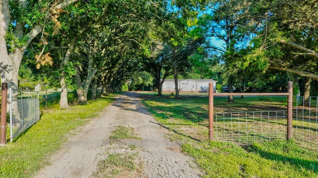 $360,000 | 6109 County Road 225, East Bernard, TX 77435