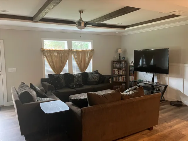 $360,000 | 6109 County Road 225, East Bernard, TX 77435