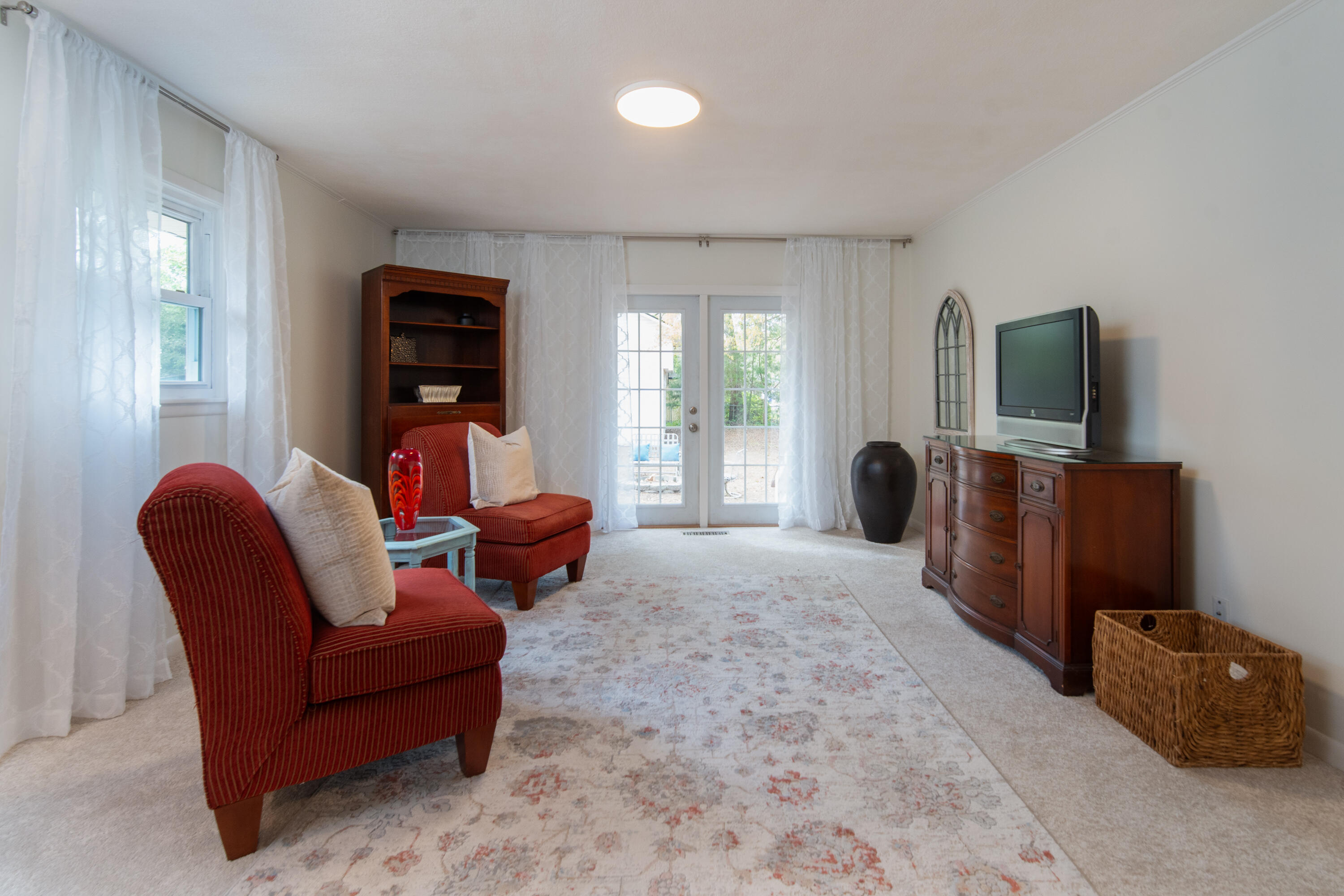 768 Fort Johnson Road Charleston, SC 29412 - Photo 15 of 42 768 Fort Johnson Rd-16