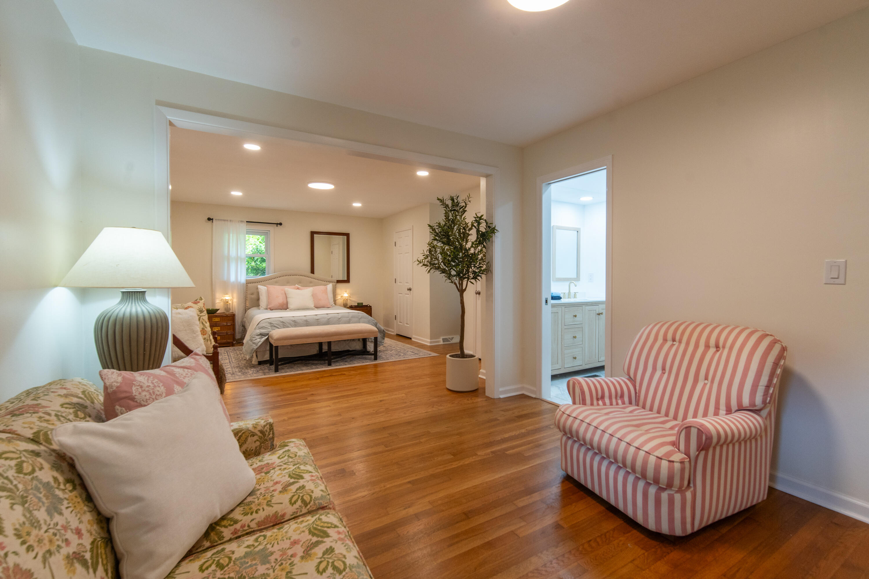 768 Fort Johnson Road Charleston, SC 29412 - Photo 20 of 42 768 Fort Johnson Rd-18