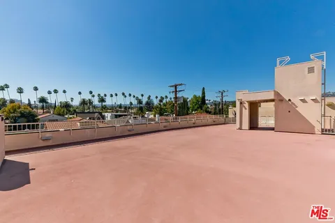 $1,495,000 | 121 North Almont Drive, Unit 303, Beverly Hills, CA 90211