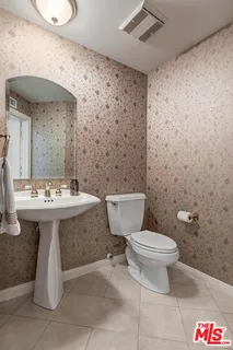 $1,495,000 | 121 North Almont Drive, Unit 303, Beverly Hills, CA 90211