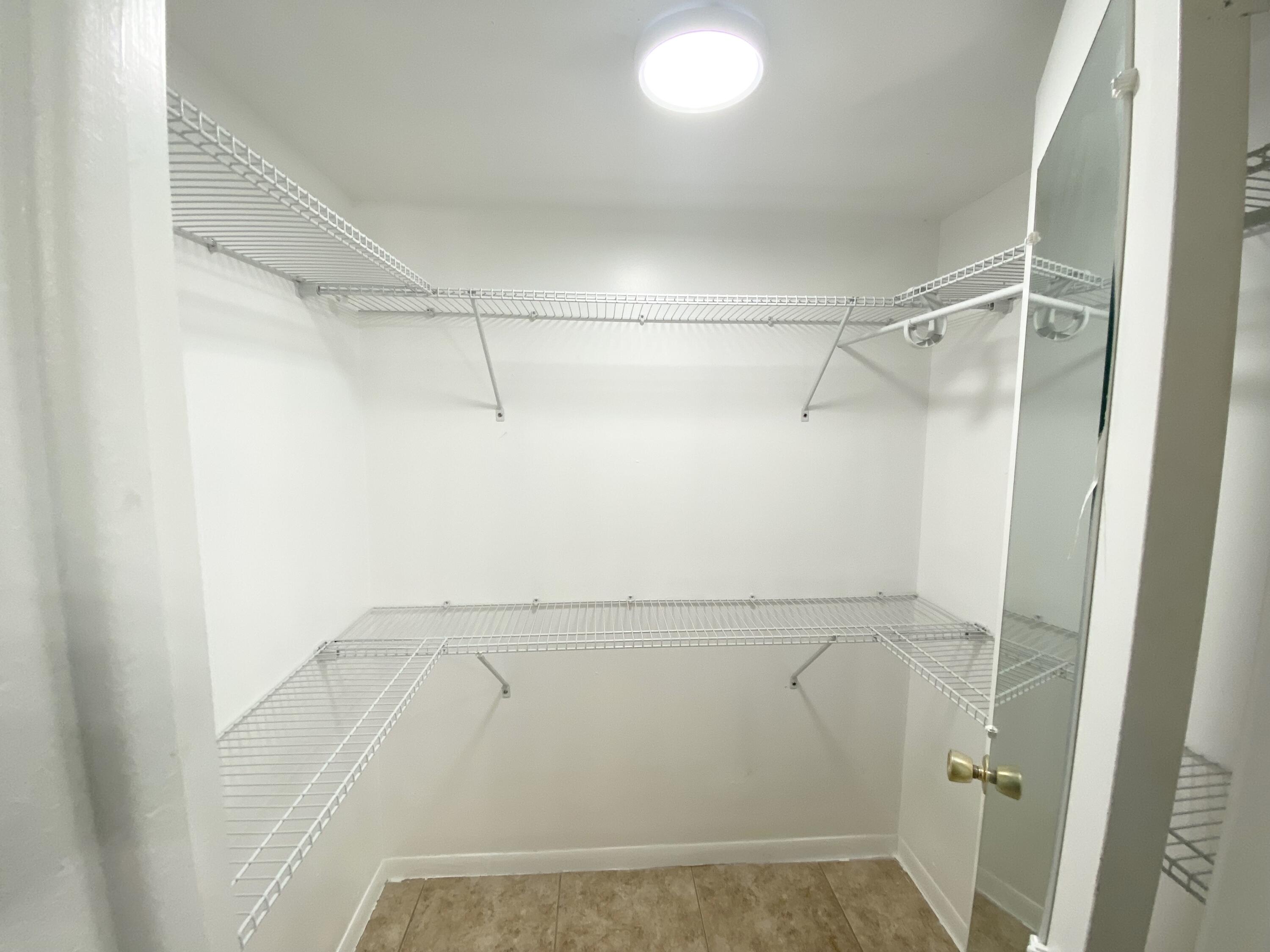 1100 Boxwood Drive, Unit 101 Delray Beach, FL 33445 - Photo 18 of 33 a view of small space