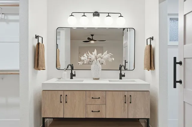 $640,000 | 6342 Perrin Way, Carmichael, CA 95608