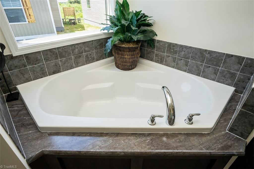 1480 Townbranch Road Graham, NC 27253 - Photo 17 of 19 Gallery Image 17
