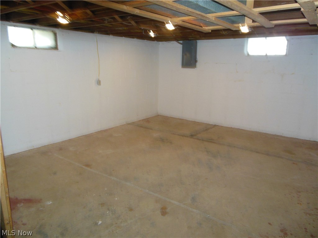 8305 Leavitt Road Amherst, OH 44001 - Photo 23 of 29 Gallery Image 23