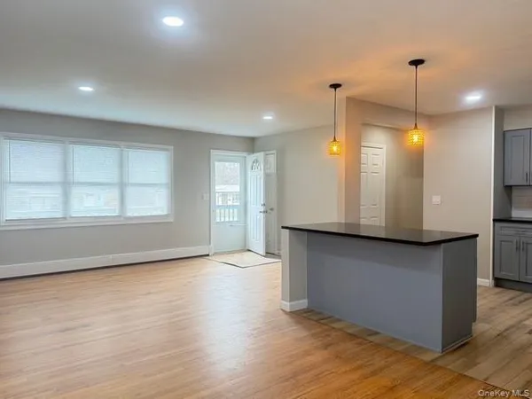 $3,300 | 227 Whalesback Road, Red Hook, NY 12571