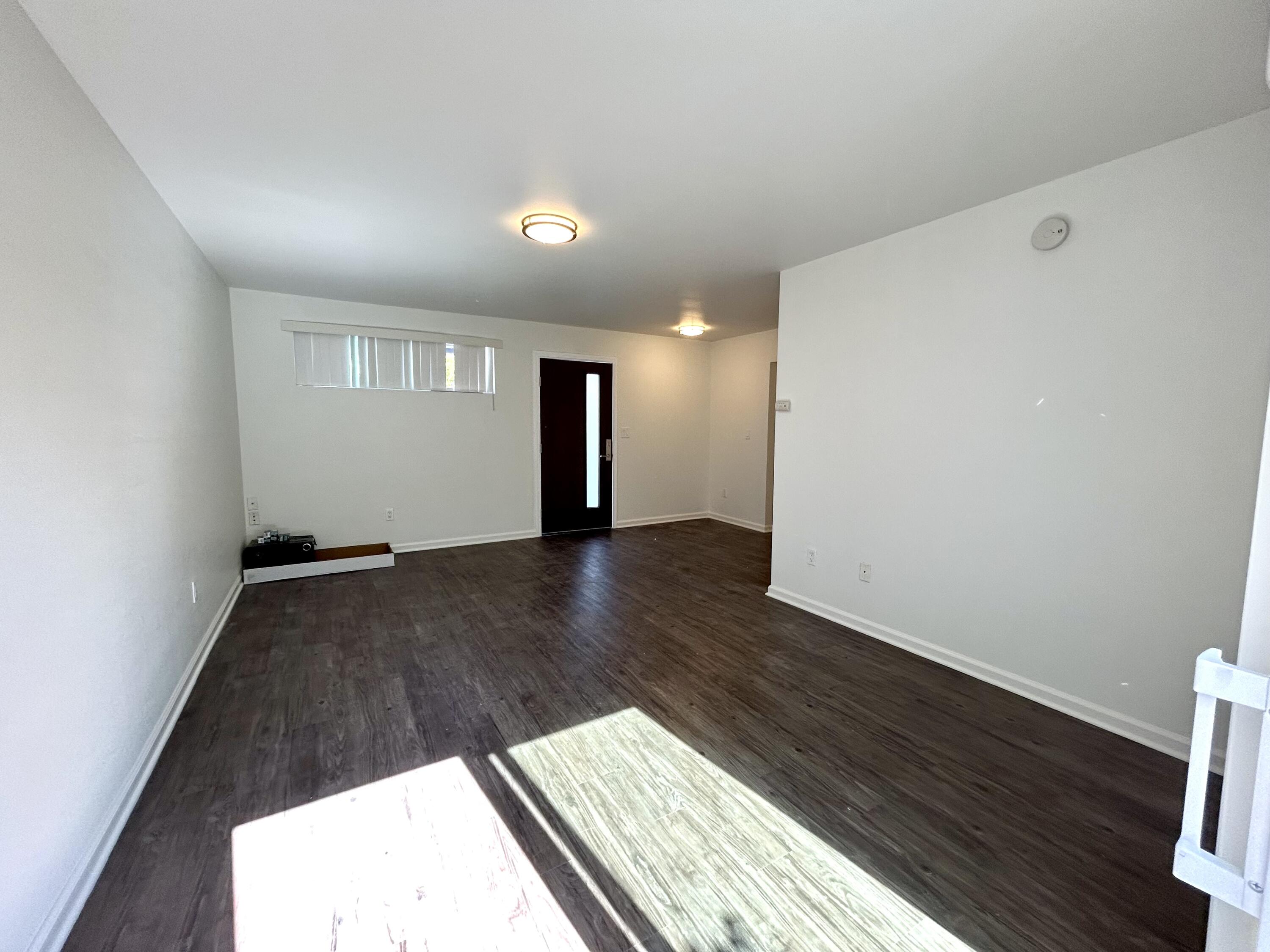 47 Ocean View Avenue, Unit 5 Santa Barbara, CA 93103 - Photo 3 of 12 IMG_0214