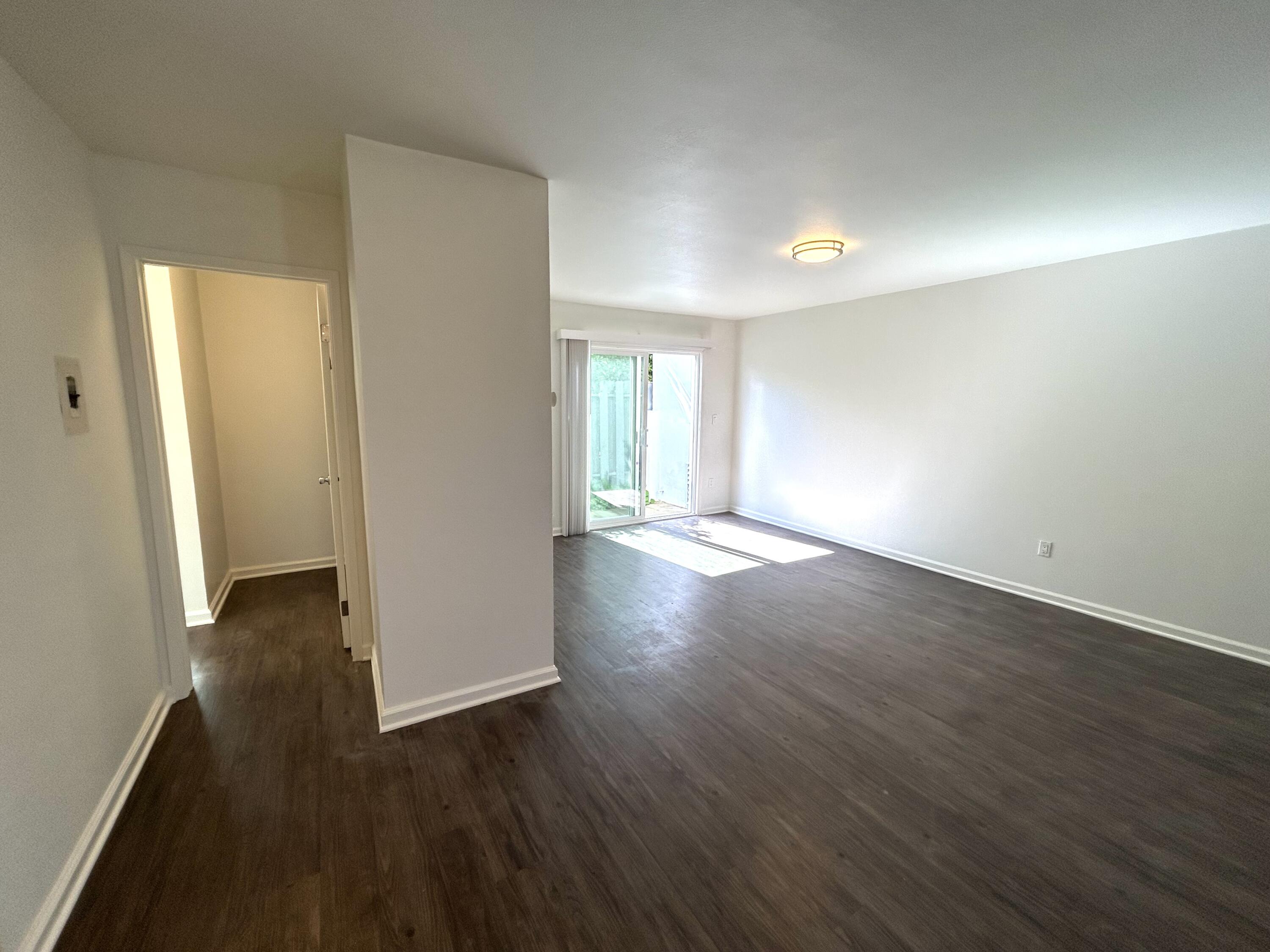 47 Ocean View Avenue, Unit 5 Santa Barbara, CA 93103 - Photo 4 of 12 IMG_0209