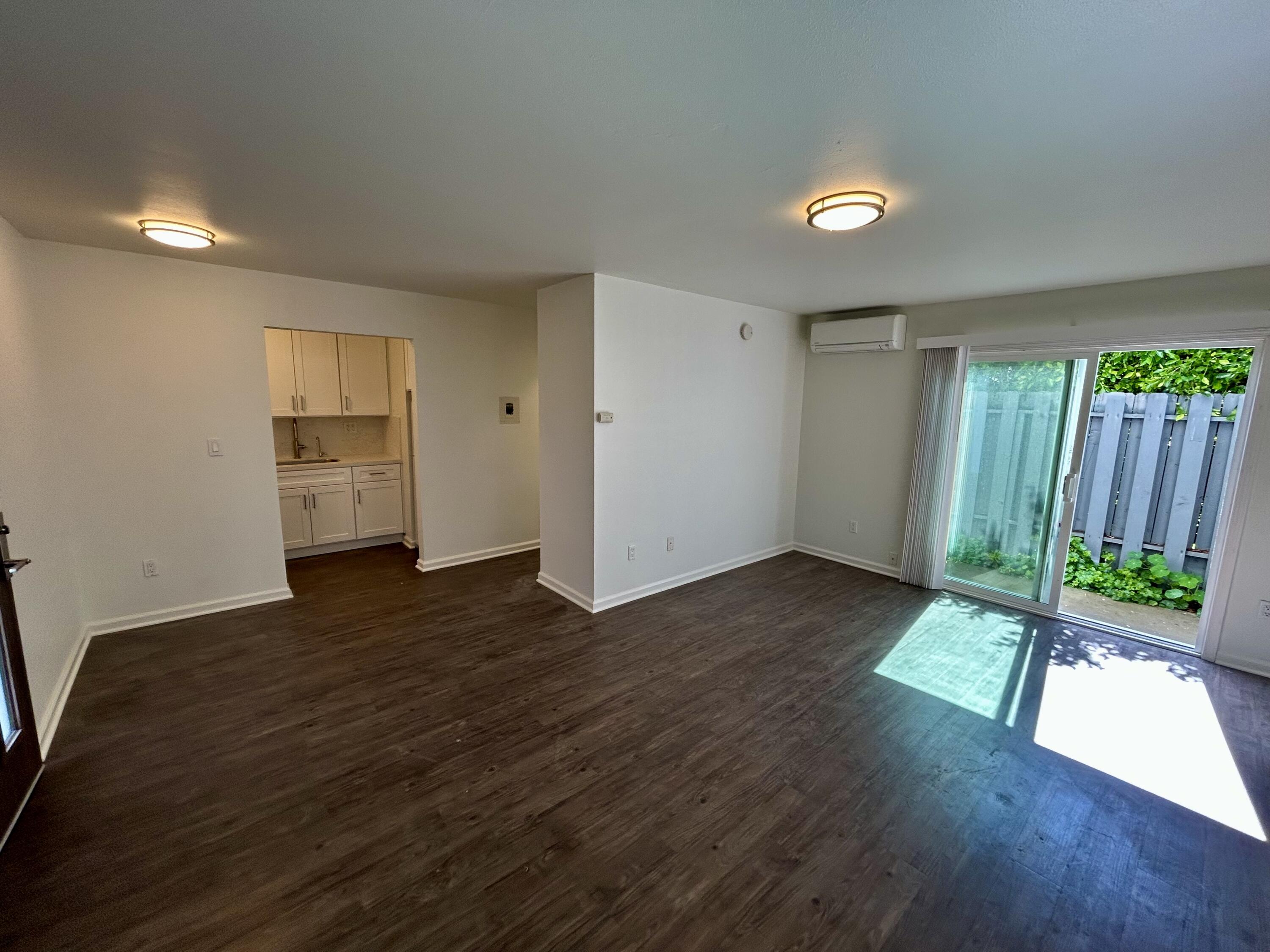 47 Ocean View Avenue, Unit 5 Santa Barbara, CA 93103 - Photo 5 of 12 IMG_0210