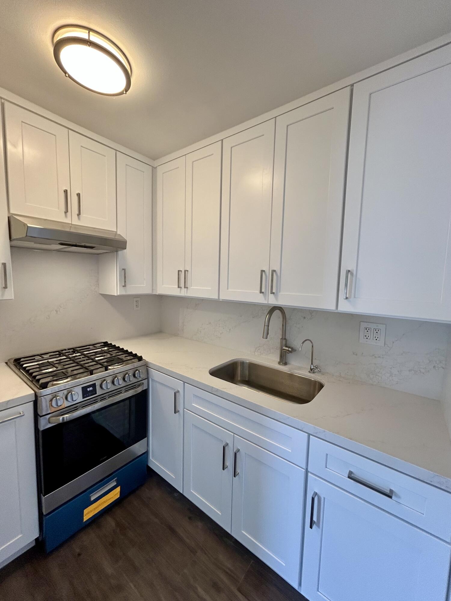 47 Ocean View Avenue, Unit 5 Santa Barbara, CA 93103 - Photo 7 of 12 IMG_0206