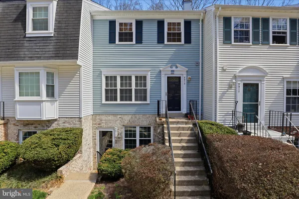 $385,000 | 5913 1st Landing Way, Unit 180, Burke, VA 22015