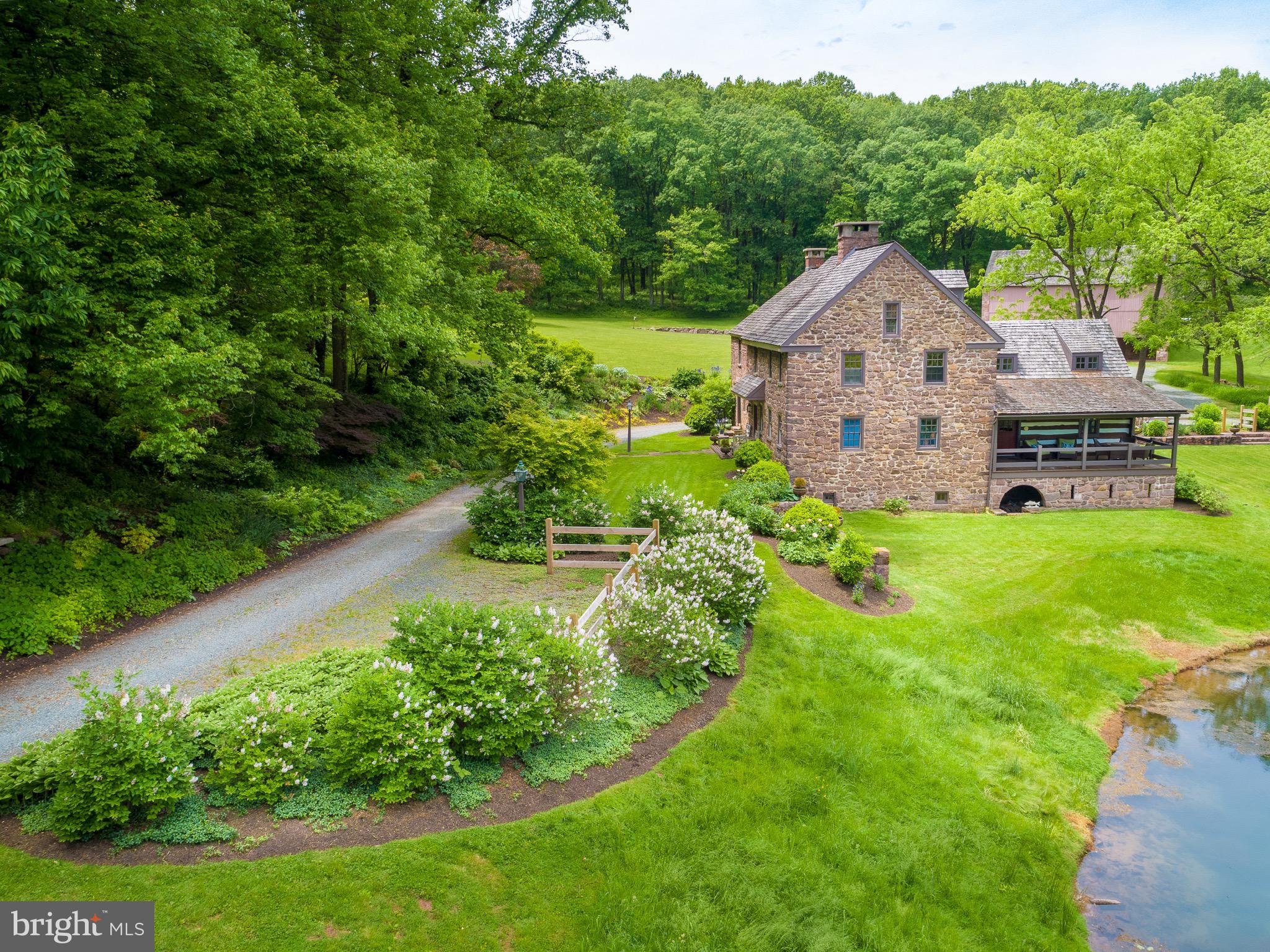 1365 Valley View Road Pottstown, PA 19465 - Photo 2 of 35