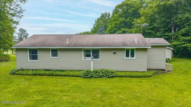 $399,900 | 585 Logtown Road, Glen, NY 12072