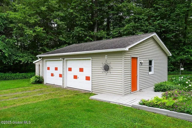 $399,900 | 585 Logtown Road, Glen, NY 12072