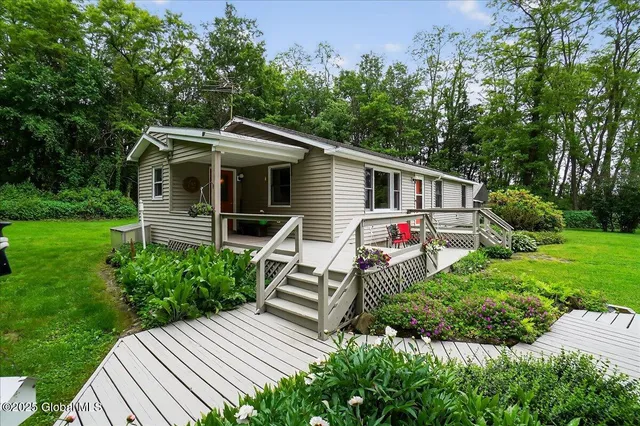 $399,900 | 585 Logtown Road, Glen, NY 12072