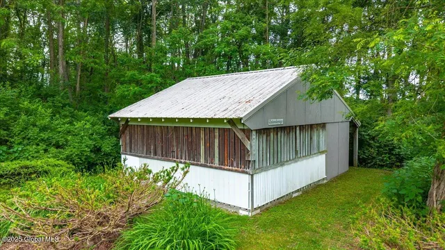 $399,900 | 585 Logtown Road, Glen, NY 12072