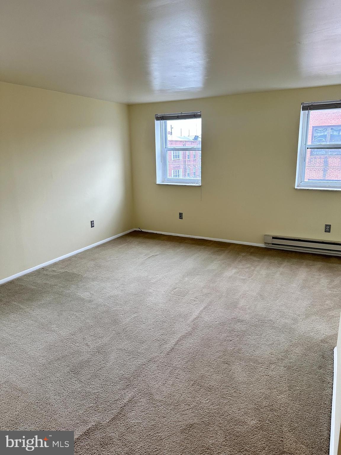 1243 South 8th Street Philadelphia, PA 19147 - Photo 5 of 18 an empty room with a window