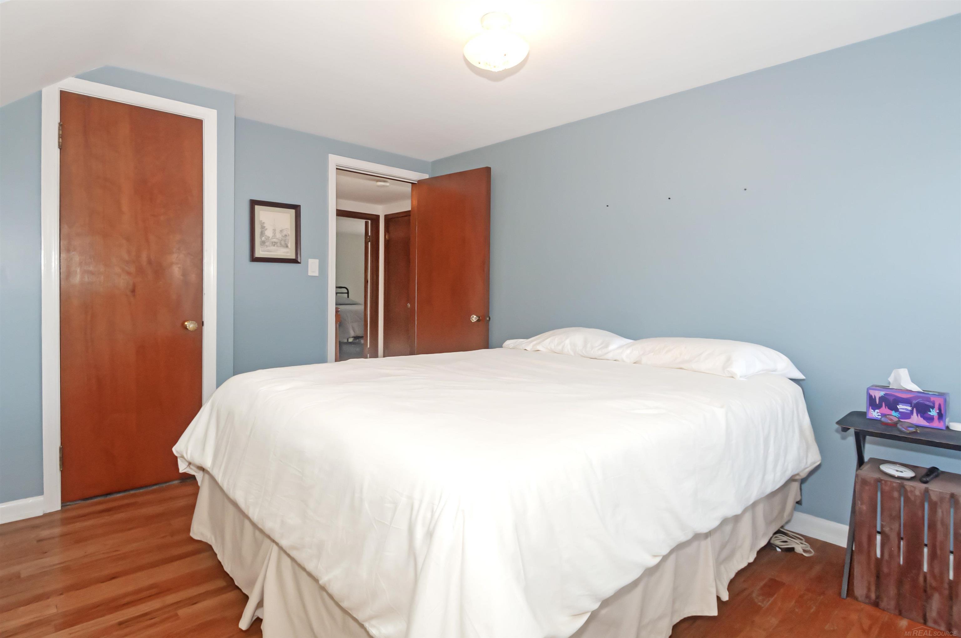 1723 Hawthorne Road Grosse Pointe, MI 48236 - Photo 35 of 47 50219839-209E8A04-7501-4974-A818-E0A4410C4D79.JPG