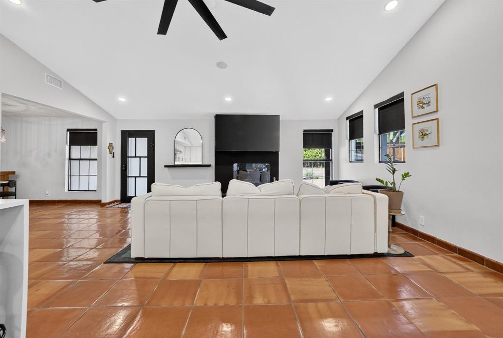 3193 Northaven Road Dallas, TX 75229 - Photo 7 of 40 Gallery Image 7