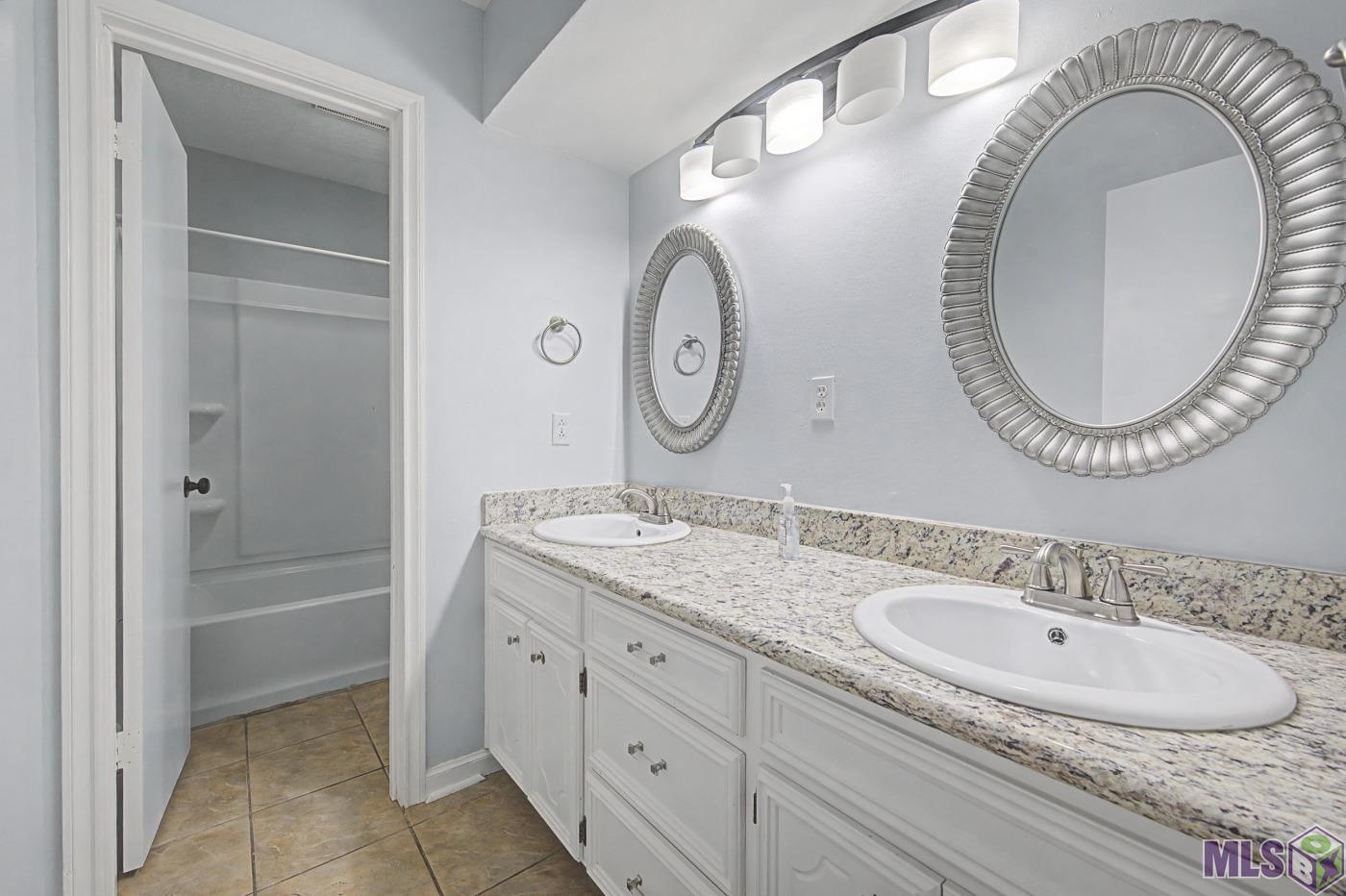 2125 Stonewood Drive Baton Rouge, LA 70816 - Photo 12 of 15