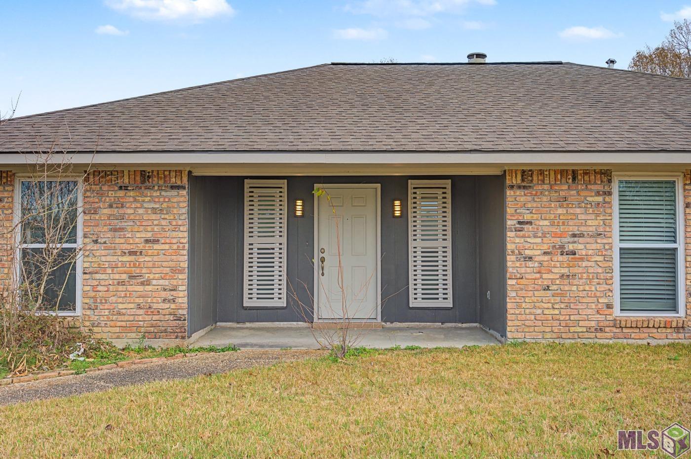2125 Stonewood Drive Baton Rouge, LA 70816 - Photo 2 of 15