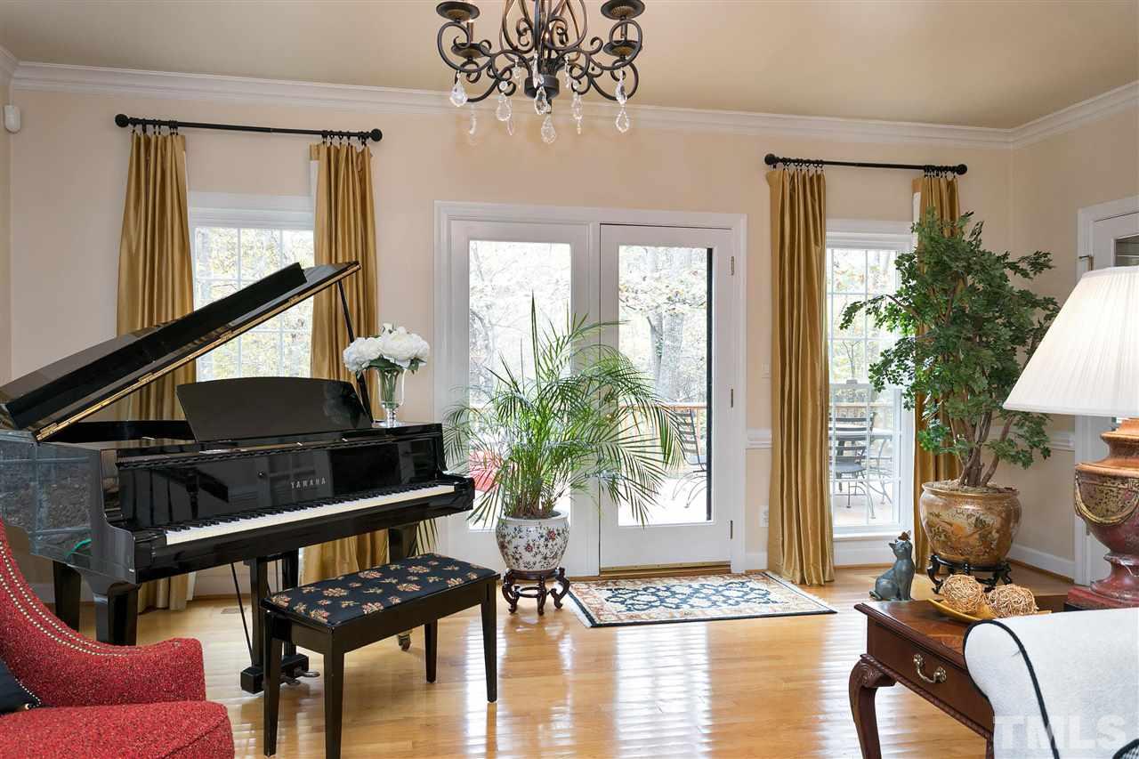 424 Weathergreen Drive Raleigh, NC 27615 - Photo 8 of 25 Gallery Image 8