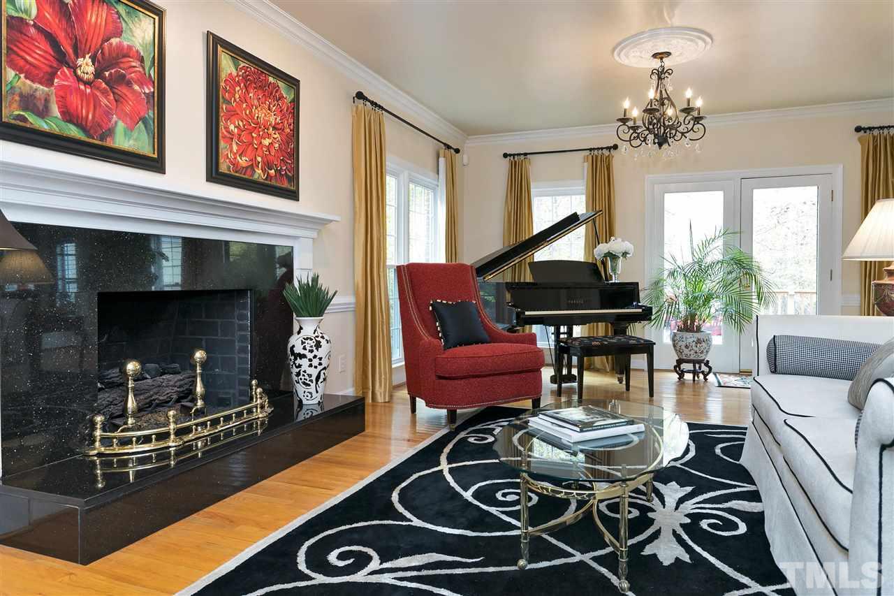 424 Weathergreen Drive Raleigh, NC 27615 - Photo 9 of 25 Gallery Image 9