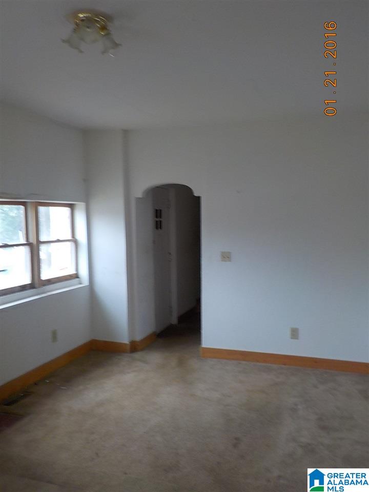 1328 18th Street Southwest Birmingham, AL 35211 - Photo 8 of 28