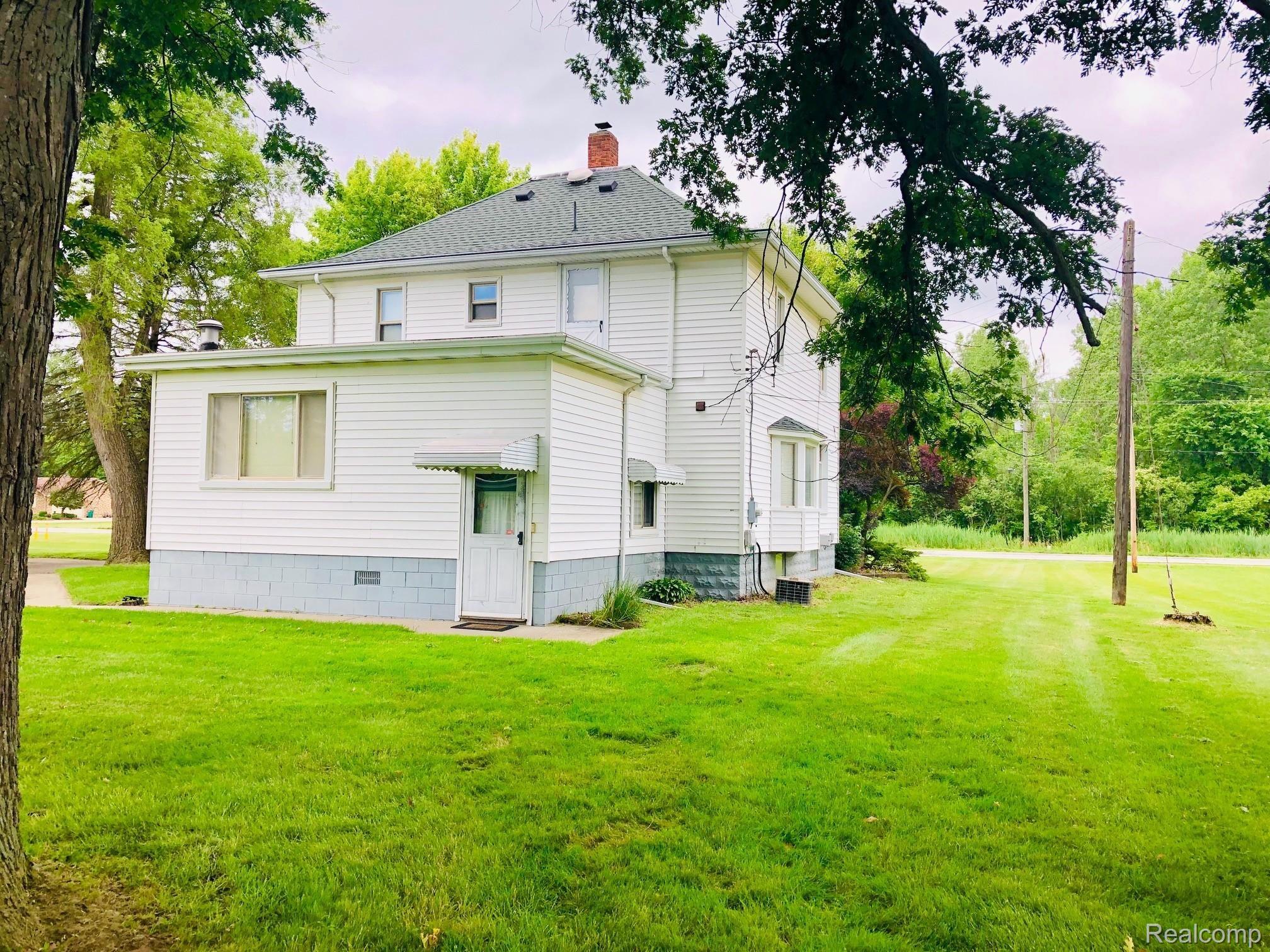28015 King Road Romulus, MI 48174 - Photo 10 of 47 k13.jpg