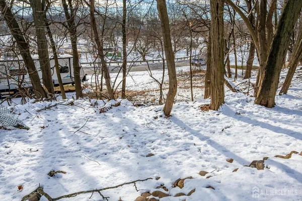 $199,900 | 2506-18 Riverview Avenue, Edison, NJ 08817