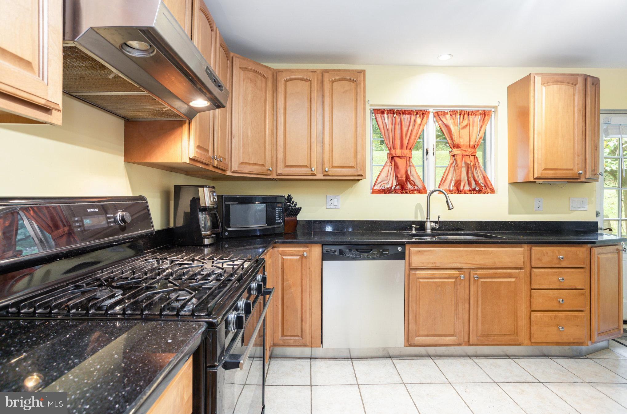 1905 Haverhill Road Baltimore, MD 21234 - Photo 11 of 39 Kitchen 1