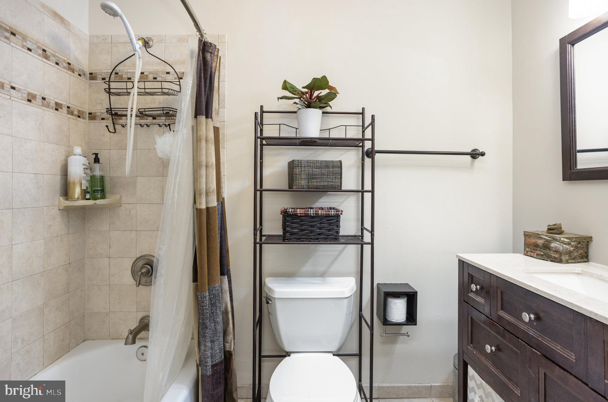 1905 Haverhill Road Baltimore, MD 21234 - Photo 24 of 39 Full Bath