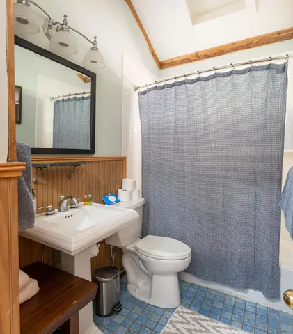 $1,475,000 | 520 West Ashley Avenue, Folly Beach, SC 29439