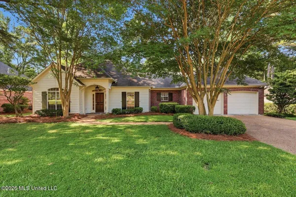 $315,000 | 383 Pinewood Lane, Ridgeland, MS 39157