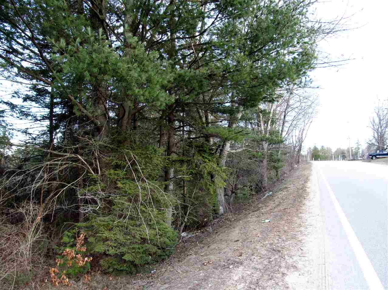 237 River Road Bow, NH 03304 - Photo 4 of 8 Gallery Image 4