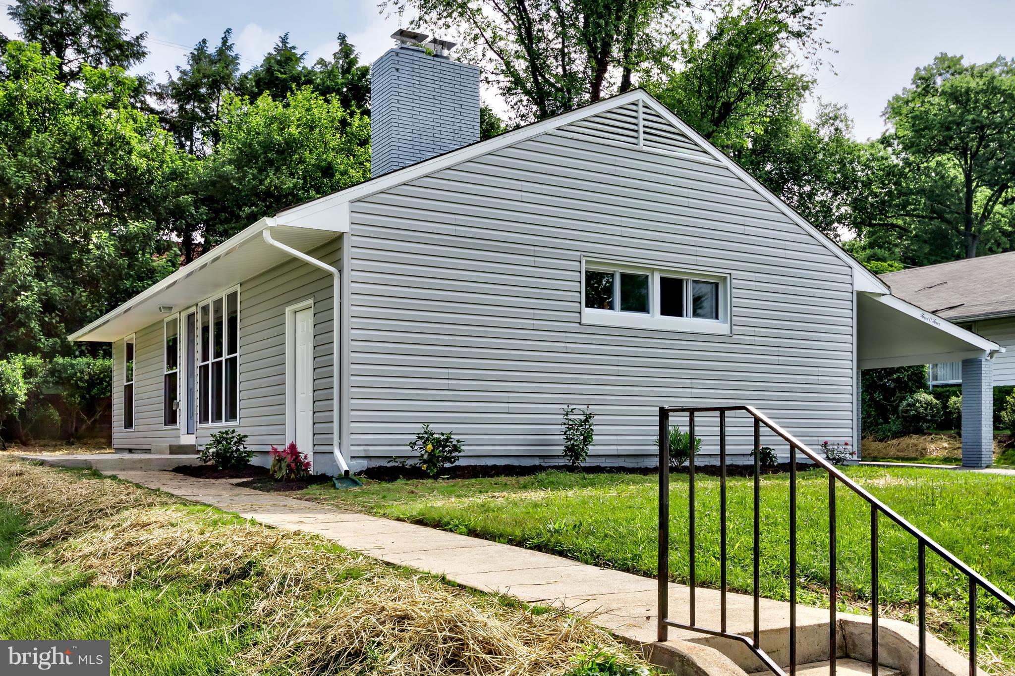 404 Aigburth Road Baltimore, MD 21286 - Photo 4 of 25 Exterior (Front)