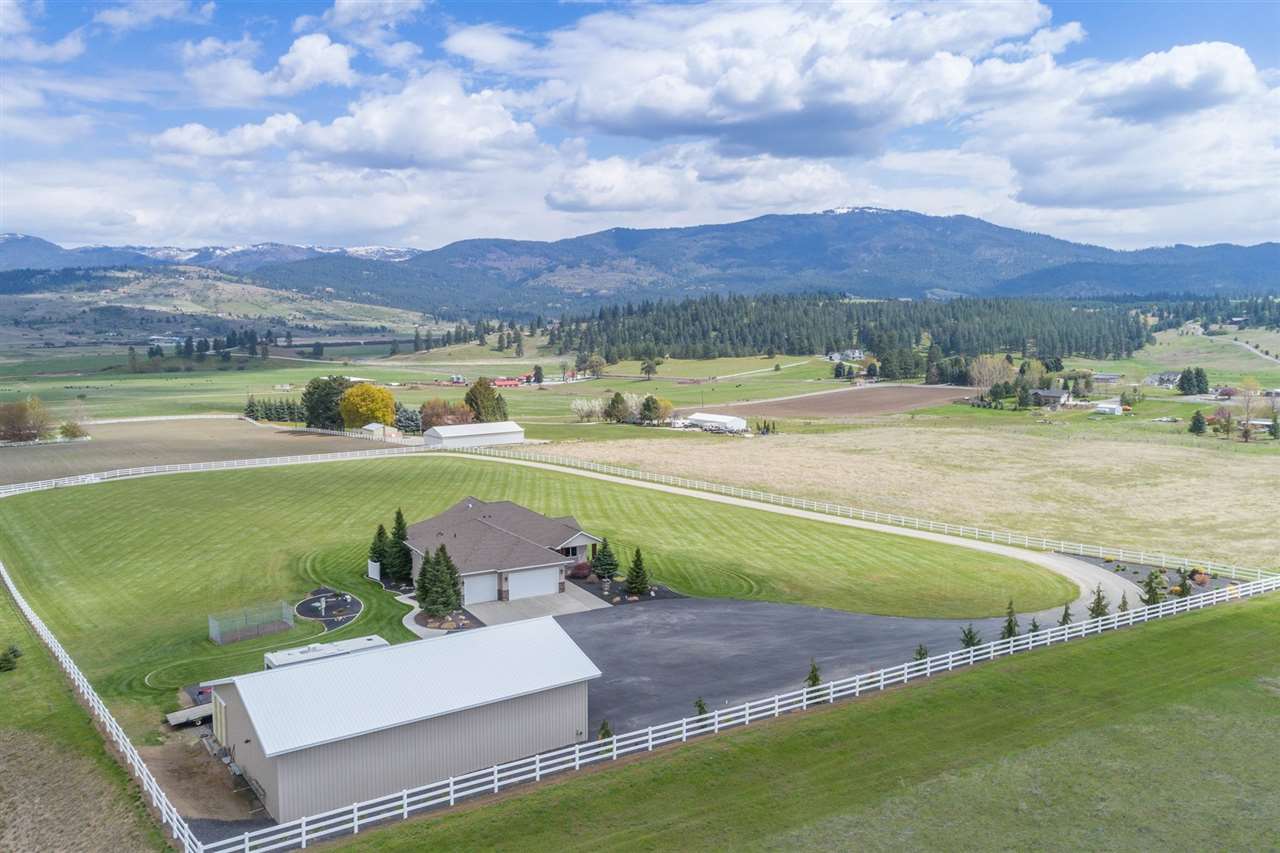 2622 South Barker Road Greenacres, WA 99016 - Photo 1 of 20