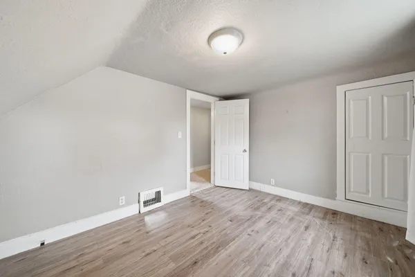 $169,900 | 208 Thorpe Drive, Jackson, MI 49203