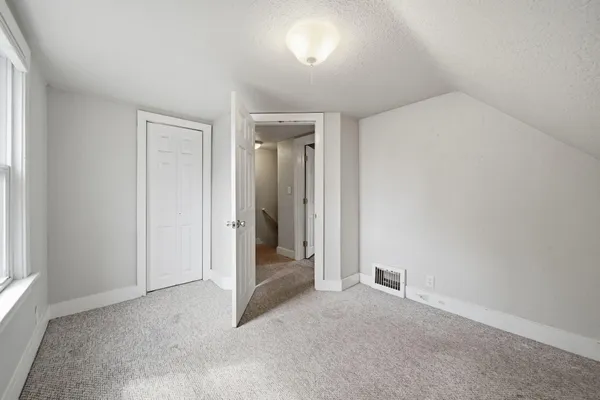 $169,900 | 208 Thorpe Drive, Jackson, MI 49203