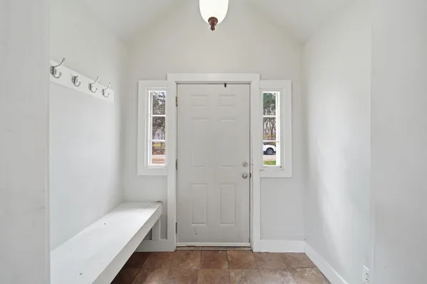 $169,900 | 208 Thorpe Drive, Jackson, MI 49203